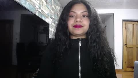 Nicole online show from 09.12.25