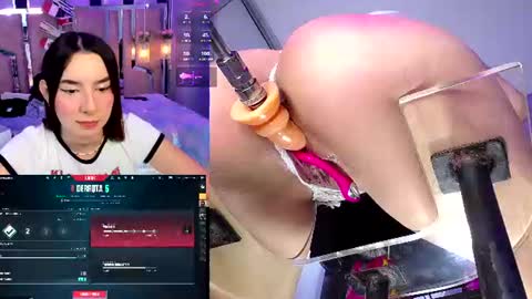 Snapshot of nicoleferrel chatting on 06.26.26 Nicole online show from 06.26.26