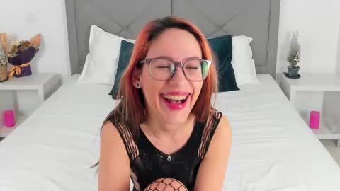 Snapshot of nicoleirisxxx chatting on 01.27.25 nicoleirisxxx online show from 01.27.25