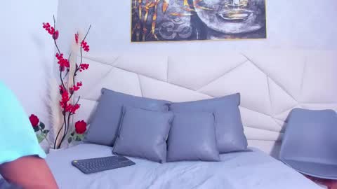 nicolemadrird online show from 03.12.25