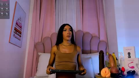 nicolemadrird online show from 04.04.26