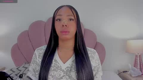 Snapshot of nicoleparadise_ chatting on 09.10.25 NICOLE online show from 09.10.25