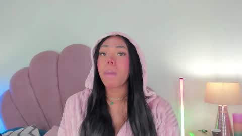 Snapshot of nicoleparadise_ chatting on 12.05.25 NICOLE online show from 12.05.25