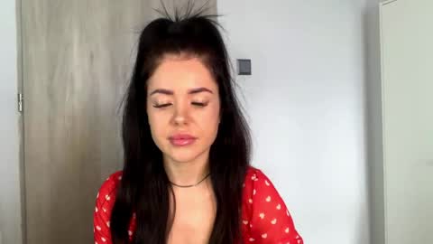 Nicole online show from 04.09.26