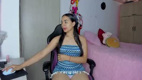 Snapshot of nicolesantana21 chatting on 06.20.26 nicole santana online show from 06.20.26