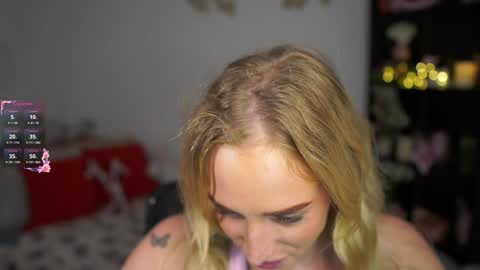 Snapshot of nicolette__shea_ chatting on 12.22.24 nicolette__shea_ online show from 12.22.24