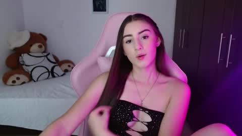 nicoll_28 online show from 10.26.25