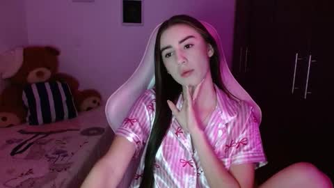 nicoll_28 online show from 02.08.26