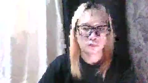 Nicolle online show from 04.19.26