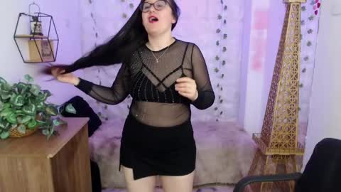 Nicolle  online show from 05.08.26