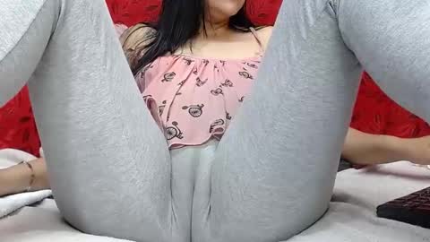 NICOLLE online show from 10.18.25