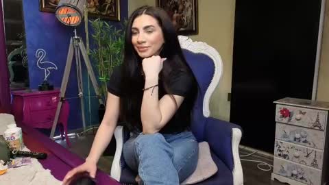 Nicolle online show from 03.01.25