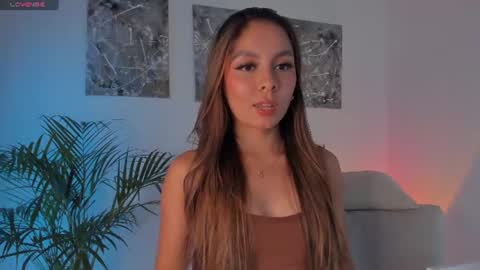 Nicollewest online show from 06.12.26