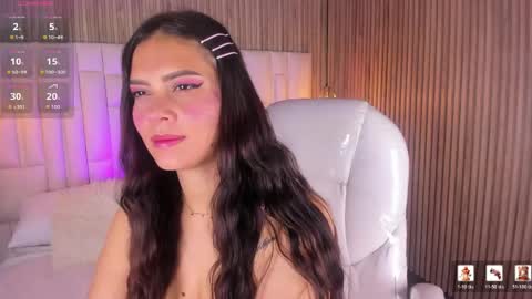Snapshot of nicolsantoss chatting on 05.26.26 Nicol online show from 05.26.26