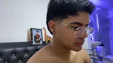 nicvelez22 online show from 03.20.26