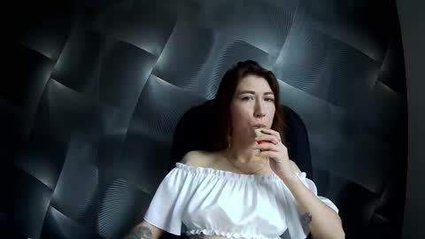 Snapshot of nighted_sofia chatting on 11.14.25 nighted_sofia online show from 11.14.25