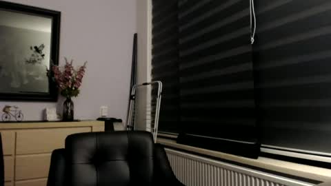 Snapshot of nightkeeper63 chatting on 06.18.26 nightkeeper63 online show from 06.18.26