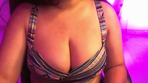 Snapshot of nightqueen107446 chatting on 10.08.25 nightqueen107446 online show from 10.08.25