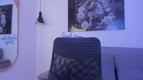 Niick online show from 12.22.24