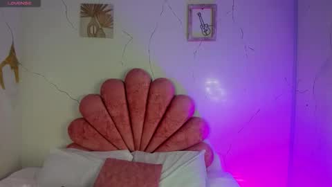 Anni online show from 02.17.26