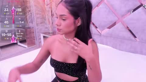 Nicole online show from 02.05.26