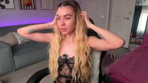 Snapshot of nika_lodge_official chatting on 05.01.26 Russian sweet baby online show from 05.01.26