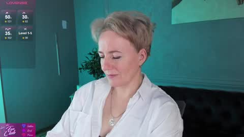 Snapshot of nika_smit chatting on 12.06.24 Nika online show from 12.06.24