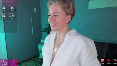 Snapshot of nika_smit chatting on 12.06.24 Nika online show from 12.06.24