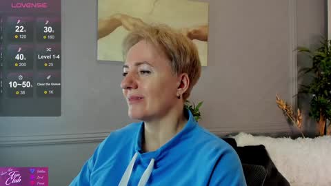 Snapshot of nika_smit chatting on 01.03.25 Nika online show from 01.03.25