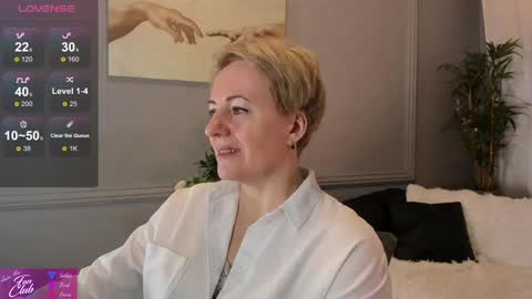 Snapshot of nika_smit chatting on 01.19.25 Nika online show from 01.19.25