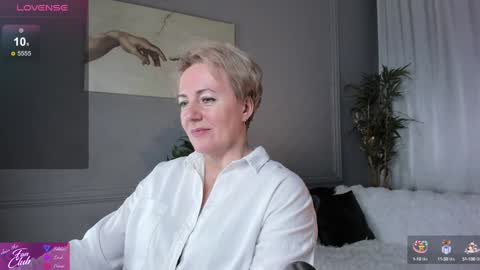 Snapshot of nika_smit chatting on 02.01.25 Nika online show from 02.01.25