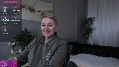 Snapshot of nika_smit chatting on 02.21.25 Nika online show from 02.21.25