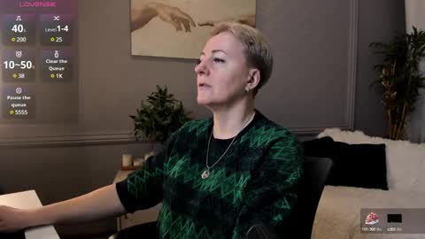 Snapshot of nika_smit chatting on 03.02.25 Nika online show from 03.02.25