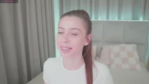 Snapshot of nikaletta chatting on 05.23.26 Nika online show from 05.23.26