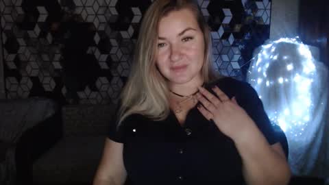 Nika online show from 11.21.25