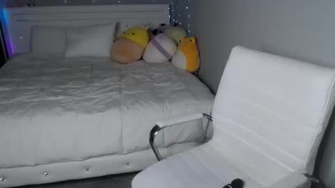 Snapshot of nikayasworld chatting on 10.04.25 nikayasworld online show from 10.04.25