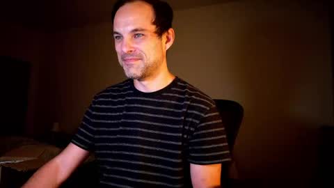 Snapshot of nikejude56 chatting on 10.01.25 Nike Jude online show from 10.01.25