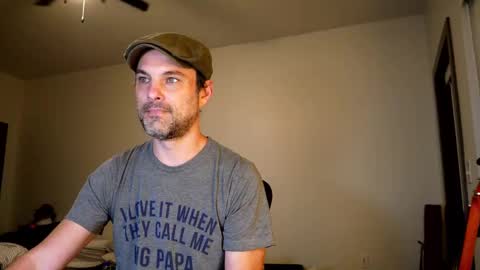 Snapshot of nikejude56 chatting on 10.05.25 Nike Jude online show from 10.05.25