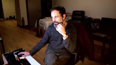 Snapshot of nikejude56 chatting on 12.21.25 Nike Jude online show from 12.21.25