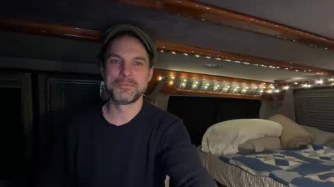 Snapshot of nikejude56 chatting on 01.14.26 Nike Jude online show from 01.14.26