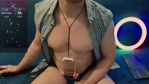 Snapshot of nikitin21 chatting on 11.15.25 Sasha online show from 11.15.25