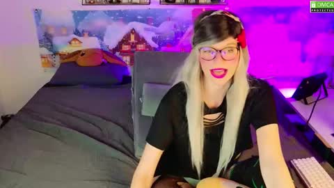 Kitty Chatte online show from 01.13.26