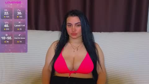 Nikki Kardashian online show from 03.04.25