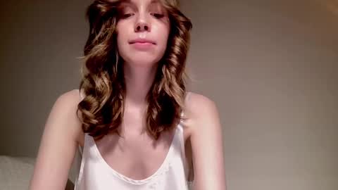 Snapshot of nikki_mi chatting on 12.20.24 Nikki online show from 12.20.24