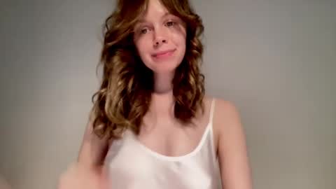 Snapshot of nikki_mi chatting on 03.08.25 Nikki online show from 03.08.25