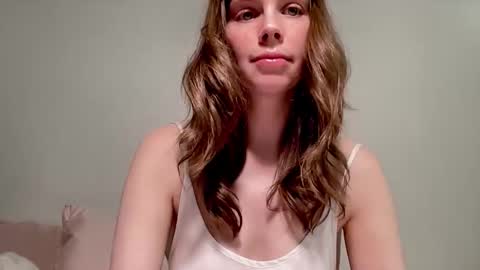 Snapshot of nikki_mi chatting on 10.02.25 Nikki online show from 10.02.25