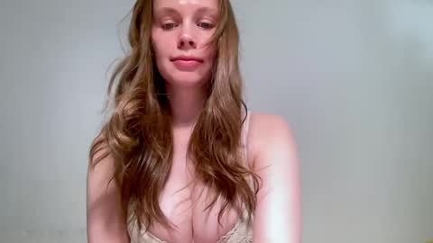 Snapshot of nikki_mi chatting on 05.09.26 Nikki online show from 05.09.26