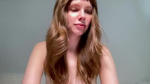 Snapshot of nikki_mi chatting on 05.17.26 Nikki online show from 05.17.26
