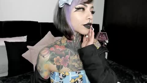 Snapshot of nikkiramone chatting on 02.25.25 Nikki Ramone online show from 02.25.25