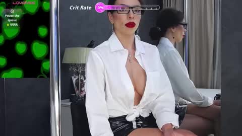 Snapshot of nikkirushxx chatting on 11.08.25 Nikky online show from 11.08.25